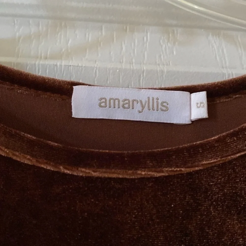 Amaryllis brown velveteen dress size small perfect condition‎